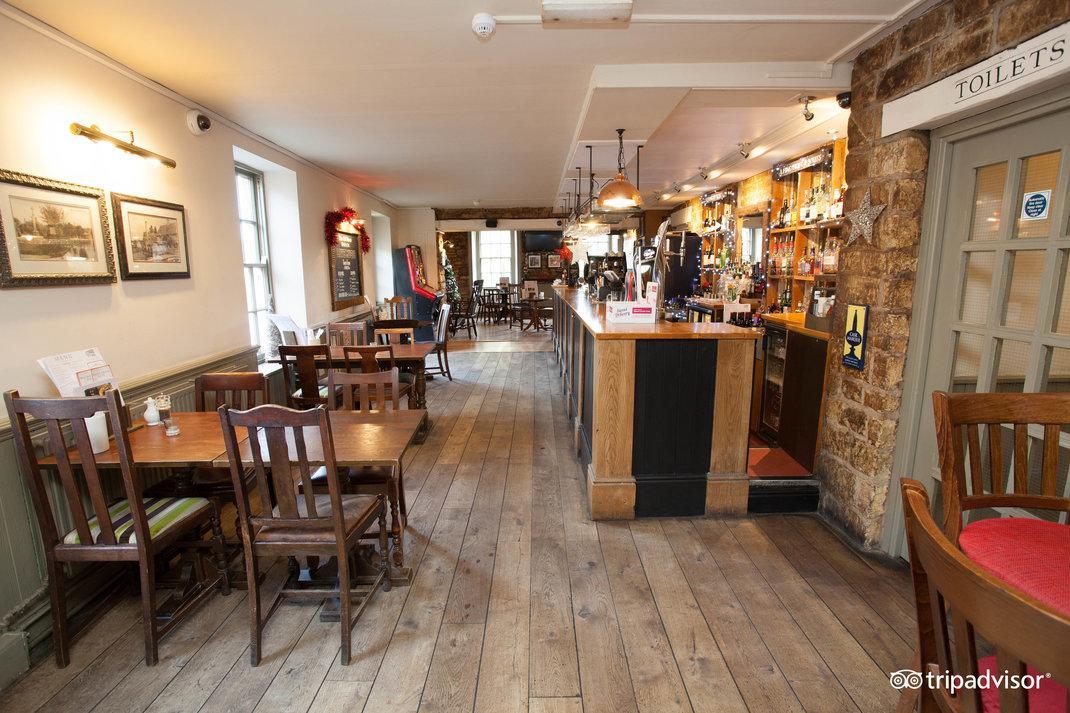 Old Manse Hotel By Greene King Inns Bourton-on-the-Water Bagian luar foto