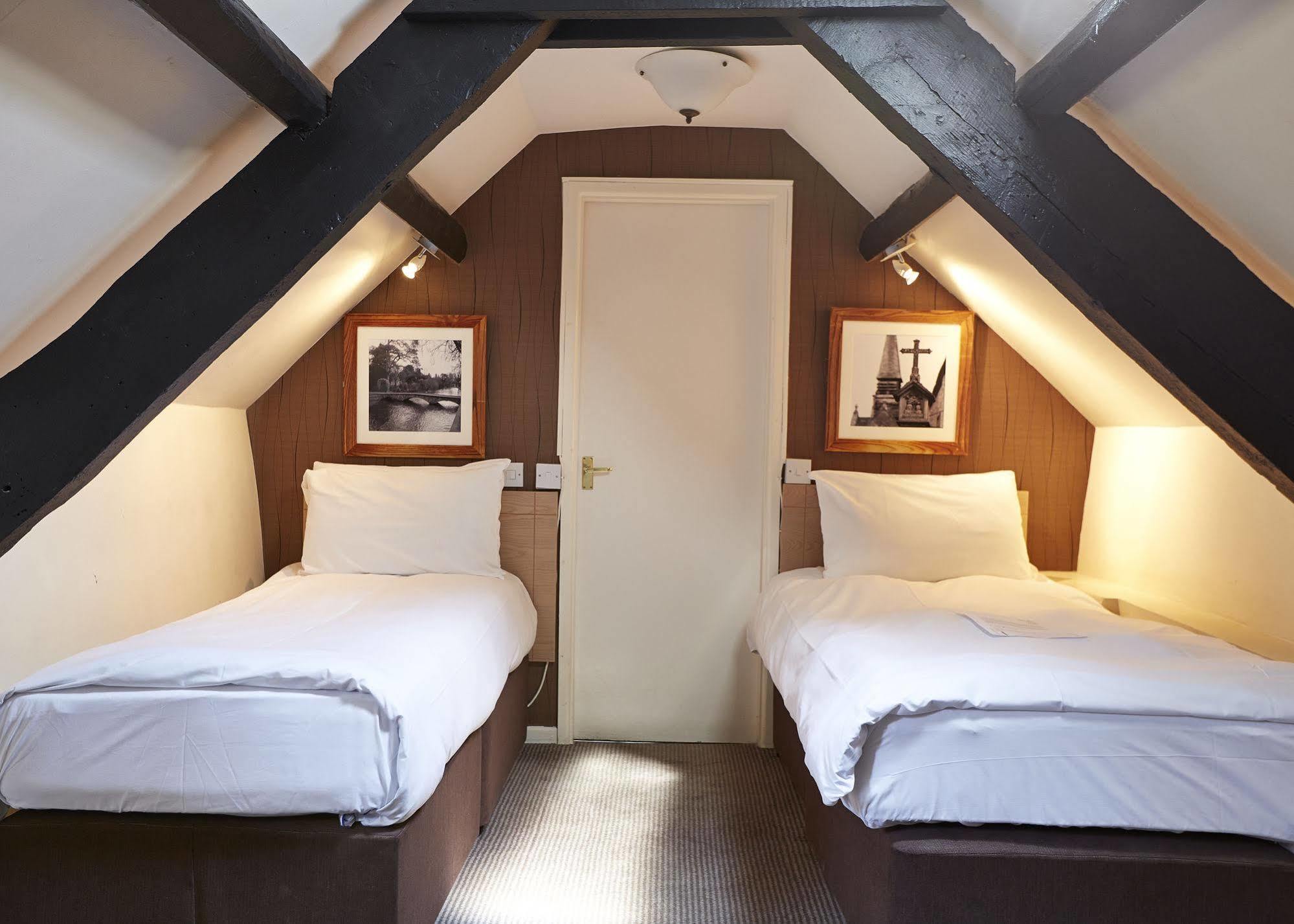 Old Manse Hotel By Greene King Inns Bourton-on-the-Water Bagian luar foto
